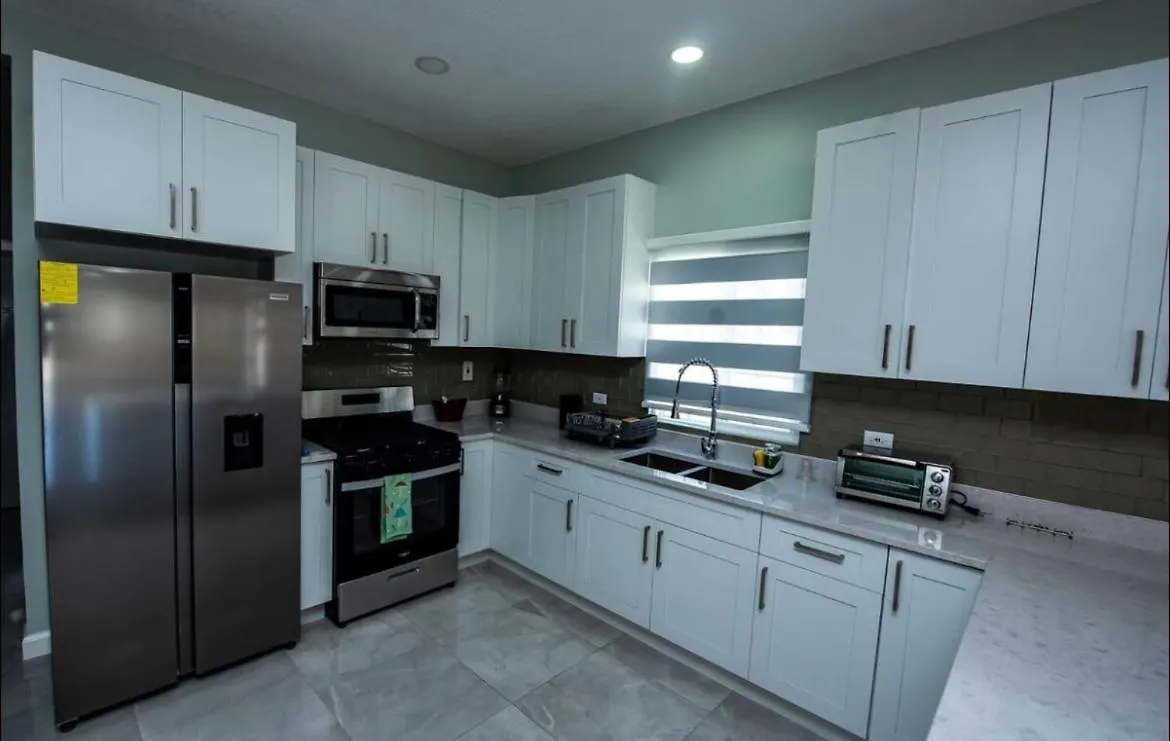 Blooming Escape Vacation Stay Portmore